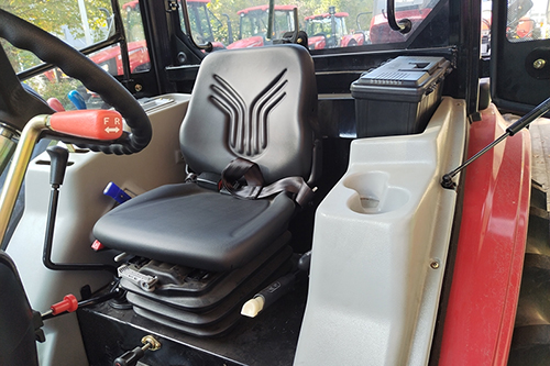 Interior diseñado para una operación cómoda