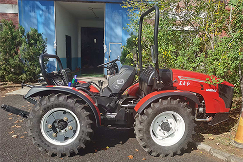 Ruedas delanteras y traseras de igual tamaño